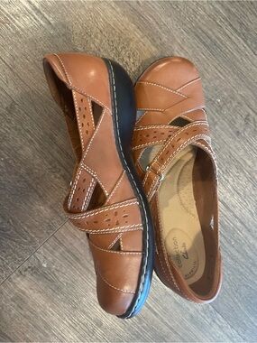 Clarks Brown Leather Mary Jane Sandals with Cutout Details